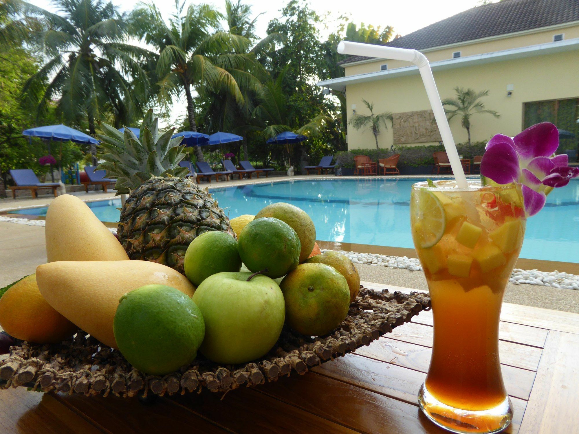 Tropicana Beach Villa At Vip Resort Бан Пе Екстериор снимка