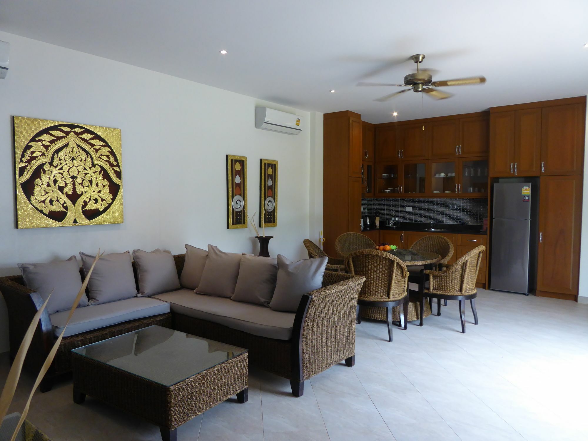 Tropicana Beach Villa At Vip Resort Бан Пе Екстериор снимка
